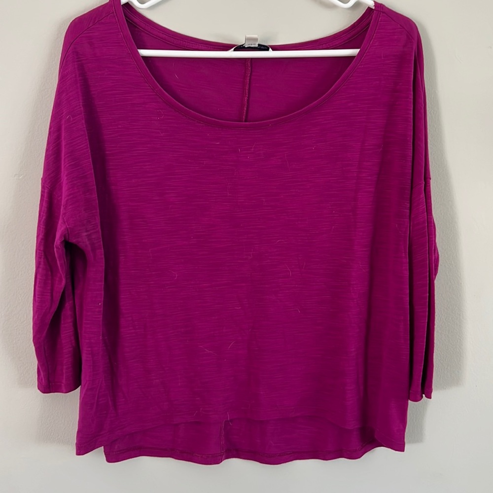 3/4 sleeves scoop neck shirt